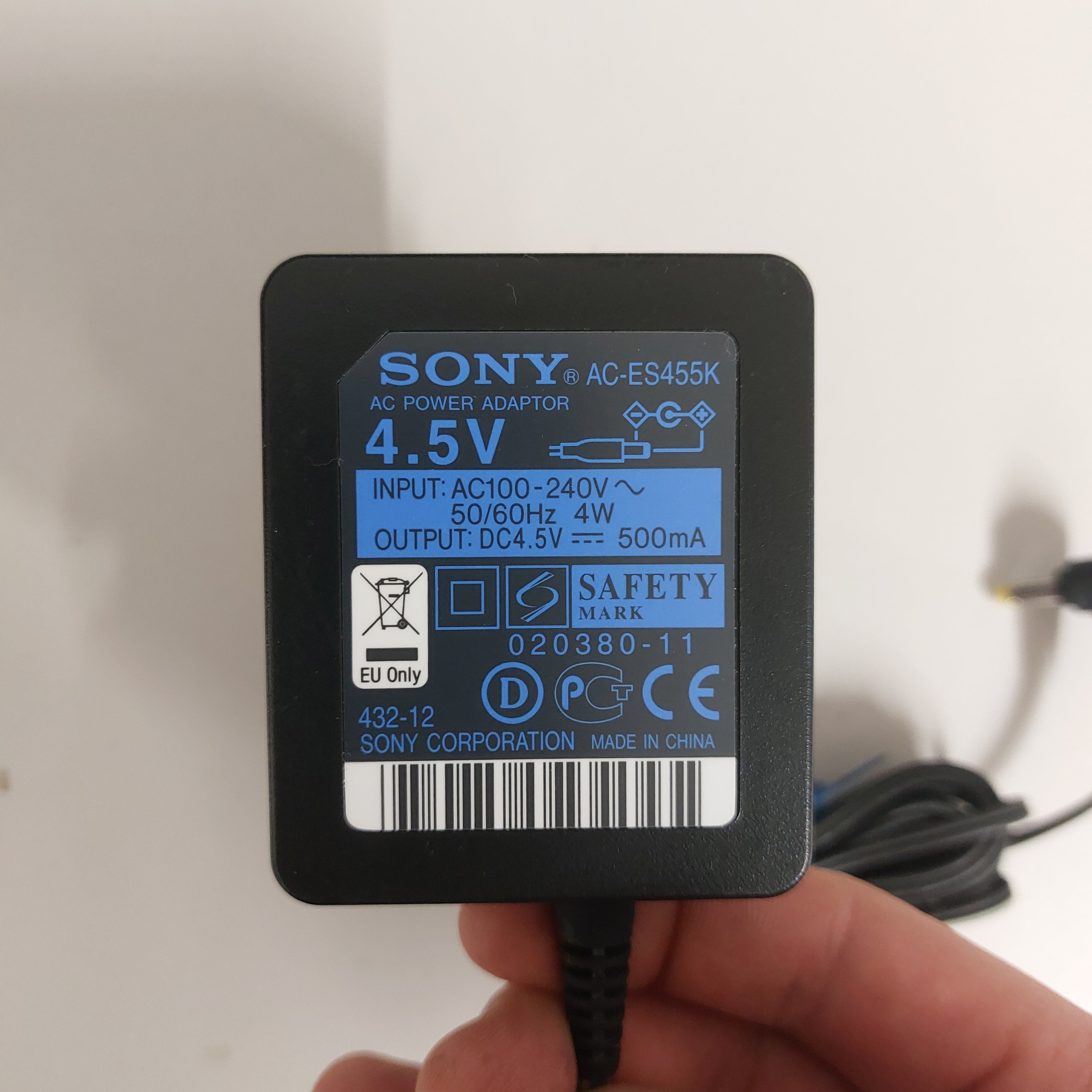 Sony AC-ES455K