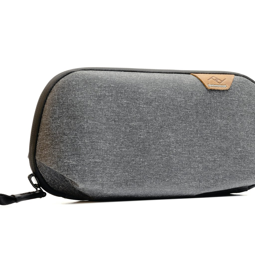 Tech Pouch Small Charcoal - Carbone